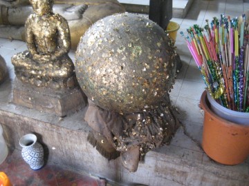 The ninth ball at Wat Phukhao Thong