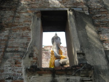 Main Buddha image in the ordination hall