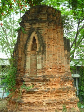 One of the false porticos of the stupa