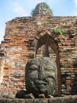 Remnants of a Buddha image at Wat Phra Ram