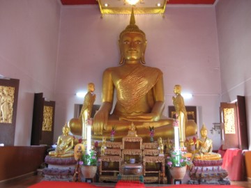 Main Buddha image in the ordination hall