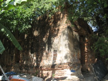 View of the ruin of Wat Si Liam